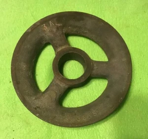 Vintage ~ Pulley ~ 6 In ~ Iron ~ Steampunk/ Industrial ~ Rustic Decor - Picture 1 of 10