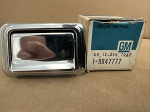 NOS 1968-76 GM DOOR AND REAR QUARTER ASHTRAY GM 9847777 BUICK OLDS CHEVELLE - Picture 1 of 24
