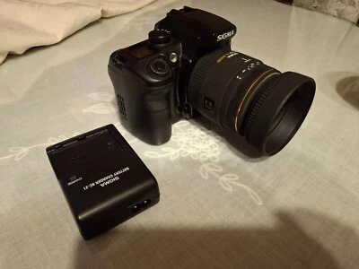 Sigma digital SLR camera SD14 - Image 1 of 4