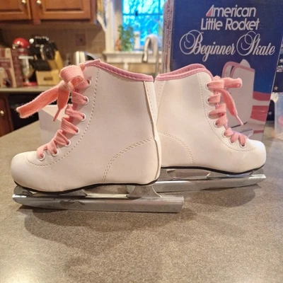 Patines American Little Rocket Principiante Estilo 380 Niñas Blanco Talla 8 Foto 1 de 4