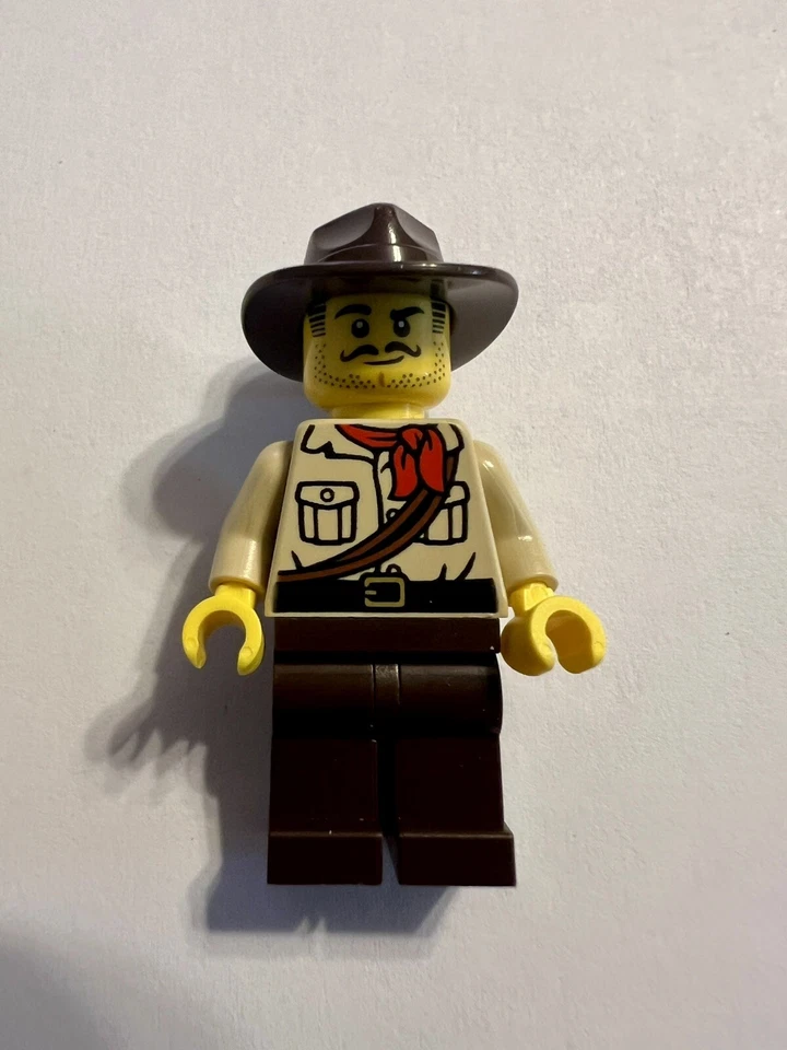 lego johnny thunder minifigure 60424 Jungle Explorer Minifig - Image 1 of 1