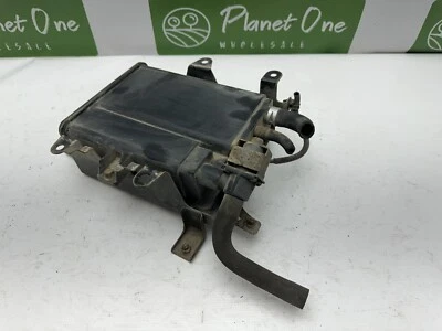 OEM Mitsubishi Mirage G4 2019-2020 sedán combustible carbón bote de vapor con soporte Foto 1 de 4