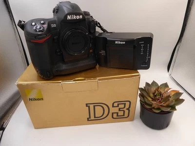 Nikon D3 Digital SLR Camera Body 12.1MP Boxed + charger + battery Shutter 39k - Image 1 of 4