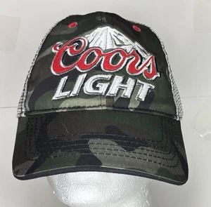 Coors Truckermütze leicht tarnfarben flach Bier Druckknopflasche silber Netz verstellbar - Bild 1 von 3