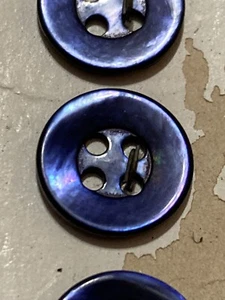 VTG Schwanda Plastic Buttons Blue Violet Iridescent 4 Hole 9/16" 4 NEW on Card - Picture 1 of 4
