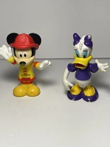 Disney Figuren 2er Set - Feuerwehrmann Mickey Mouse und Dasiy 3" 2 - Bild 1 von 5