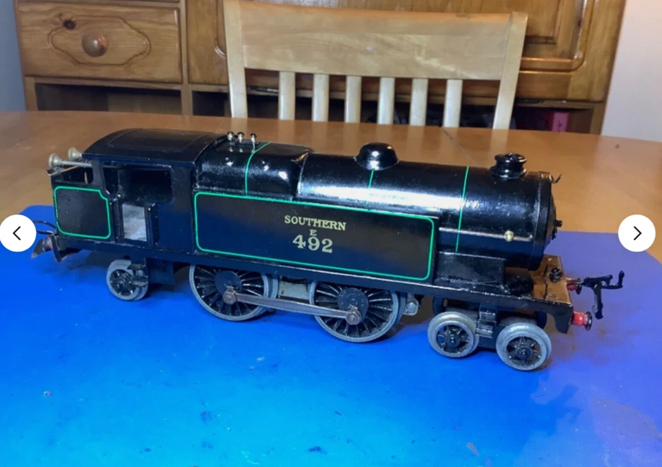 Hornby O Gauge Clockwork No.2 Special SR Black 4-4-2 Tank Locomotive E492 - Image 1 of 4
