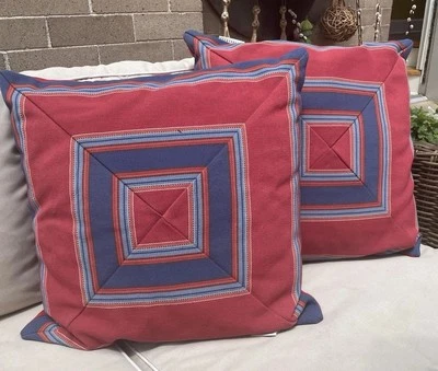 Набор из 2 красных подушек Pottery Barn геометрические патриотические 21x21 дюйм ЧИТАЙТЕ - Изображение 1 из 4