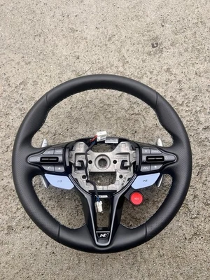 Hyundai Kona n Lenkrad komplett + schaltwippen - Bild 1 von 4