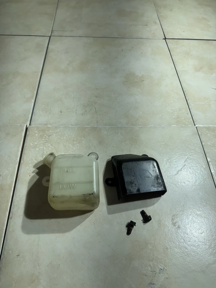 Yamaha Fz6r 2012 tanque de agua refrigerante depósito botella 4P5-21871-00-00 Foto 1 de 4