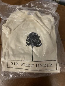 2001 Vintage Y2K "Six Feet Under" HBO TV TV SHOW PROMO T-SHIRT XL Neu im Karton - Bild 1 von 6