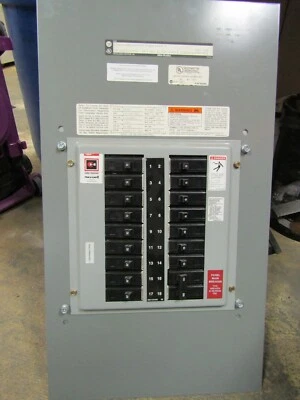👀 CUTLER HAMMER 100 AMP MAIN BREAKER PANELBOARD 1Ø 3W 120/240 VAC 16 CIR TYPE 1 - Image 1 of 4