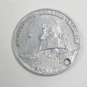 1969 Moon Landing Apollo 11 Medallion Vintage Astronauts Pendant - Picture 1 of 4