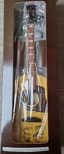MINI CHITARRA (mini guitar) JOHN LENNON BEATLES - GIBSON ACOUSTIC PEACE REPLICA - Foto 1 di 3