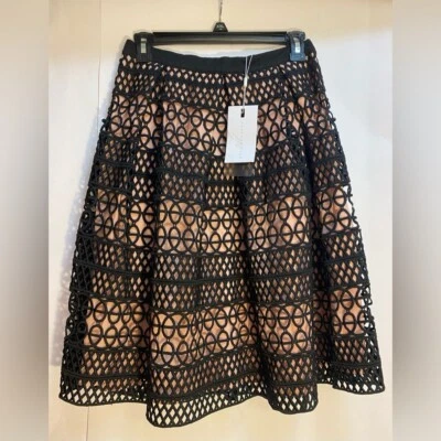 Falda de ganchillo rosa sin fin negra talla pequeña nueva con etiquetas Foto 1 de 4