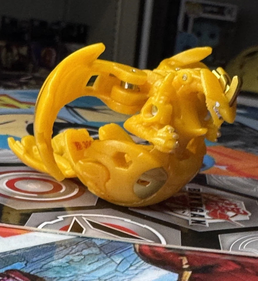 Bakugan Evolutions Aurelus Leonidas Rare - Yellow Gold - Spin Master - B300 - Image 1 of 4