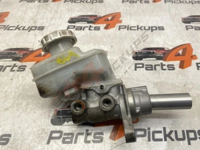 2015 Mitsubishi L200 Titan Brake Master Cylinder 2015-2019 4625A457 - Image 1 of 4
