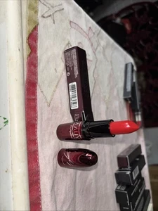 Mac Aaliyah Amplified Creme Lipstick HOT LIKE - Size 0.10 Oz. / 3.0 g - Picture 1 of 4