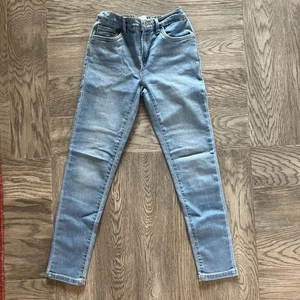 Levis 710 Super Skinny Girls 10 Regular Blue Denim Adjustable Waist Jeans - Picture 1 of 6