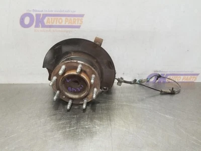 06 2006 Chevy Silverado 1500 LT 6,0 L 4x2 husillo delantero nudillo conductor izquierdo Foto 1 de 4