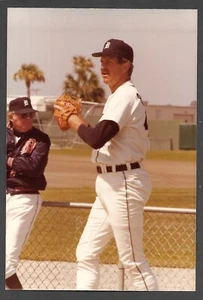 Dan Petry Detroit Tigers unsigniert 4 x 5-7/8 ORIGINAL SCHNAPPSCHUSS FOTO #6 - Bild 1 von 1
