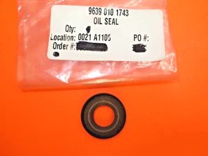 Stihl 029 039 MS290 MS310 MS390 Oil Seal 17x30x4.4 No-Split, 9639-003-1743 READ - Picture 1 of 6