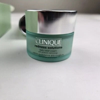 Crema hidratante facial Clinique Redness Solutions alivio diario 1 OZ/30 ML NUEVA SIN CAJA Foto 1 de 4