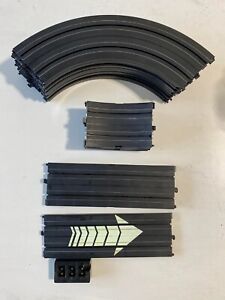 19 PIECES Life-Like Scot Car Track (10) 9" Curved (6) loop (2) 9" straight 