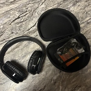 iLive Cuffie Wireless con Cancellazione del Rumore Bluetooth 5.7"Lx2.8"Dx7.7"H - Foto 1 di 8