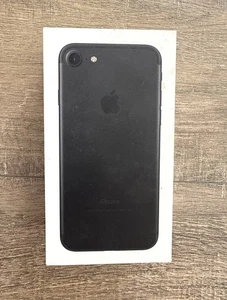 Apple iPhone 7 Black 32gb BOX ONLY NO DEVICE - Picture 1 of 4