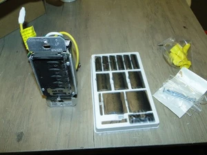 Control4 C4-APD120-MB Dimmer di fase adattivo con PULSANTI - Foto 1 di 6