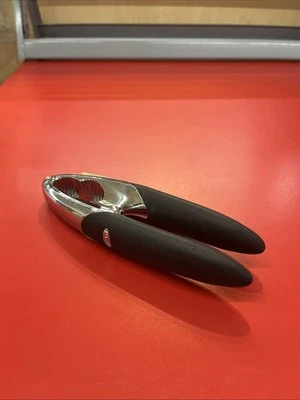 Heavy Duty OXO Nut & Seafood Cracker Chrome & Rubber EPOC - Image 1 of 2