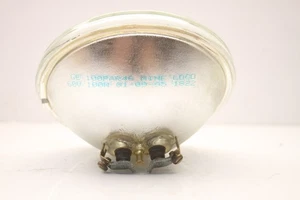 GE 100PAR46 60V  100W HEADLIGHT - Picture 1 of 4