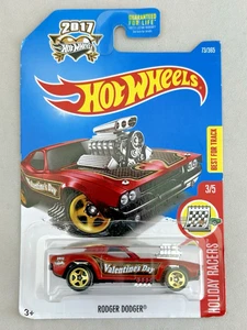 Coche Hot Wheels Red Rodger Dodger 73/365 Holiday Racers Día de San Valentín 3/5 - Imagen 1 de 5