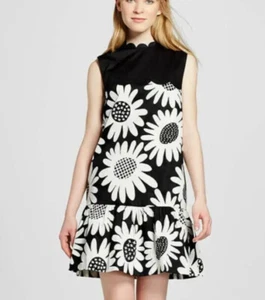 Victoria Beckham XS Target Black Daisy Drop Waist Scallop Trim White Dress New - Picture 1 of 10