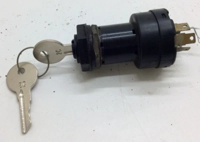 Interruptor de encendido Arctic Cat usado OEM 5 clavijas con llaves 0609-449 Bearcat Pantera Foto 1 de 4