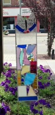 Vitral de jardim estaca apanhador de sol borboleta feito à mão decoração de jardim fino  - Imagem 1 de 4