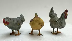 Chicken Rooster Composition Metal Feet Miniature NATIVITY FARMYARD 3 LOT Italy - Picture 1 of 9