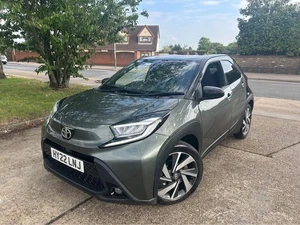 CHEAPEST TOYOTA AYGO X 1.0 EXCLUSIVE AUTOMATIC 2022. ONLY 17 K MILES. HUGE SPEC - Picture 1 of 11