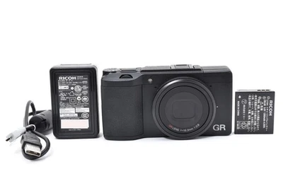 RICOH GR II 16.2MP DIGITAL Compact Camera w/battery & Charger [Exc+++] #A - Image 1 of 4