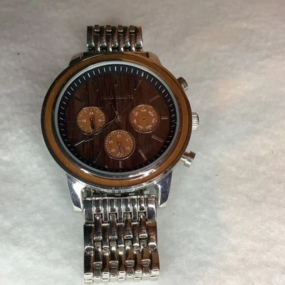 Relógio de pulso Vince Camuto VX9J data dia 24 horas - Imagem 1 de 4