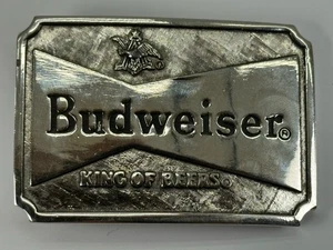 Budweiser King of Beers 1975 logotipo de Anheuser Busch plateado hebilla de cinturón brillante - Imagen 1 de 12