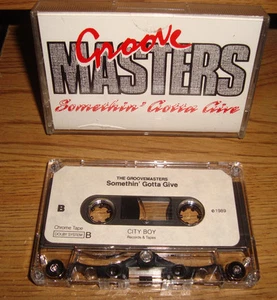 GROOVE MASTERS + SOMETHIN' GOTTA GIVE + DEMO 1989 ROCK FUNK VERY RARE CASSETTE   - Picture 1 of 5