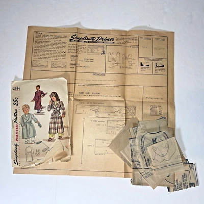 Vintage 50s Simplicity Sewing Pattern 2544 Child Robe & Slippers Size 2 Toddler - Image 1 of 4