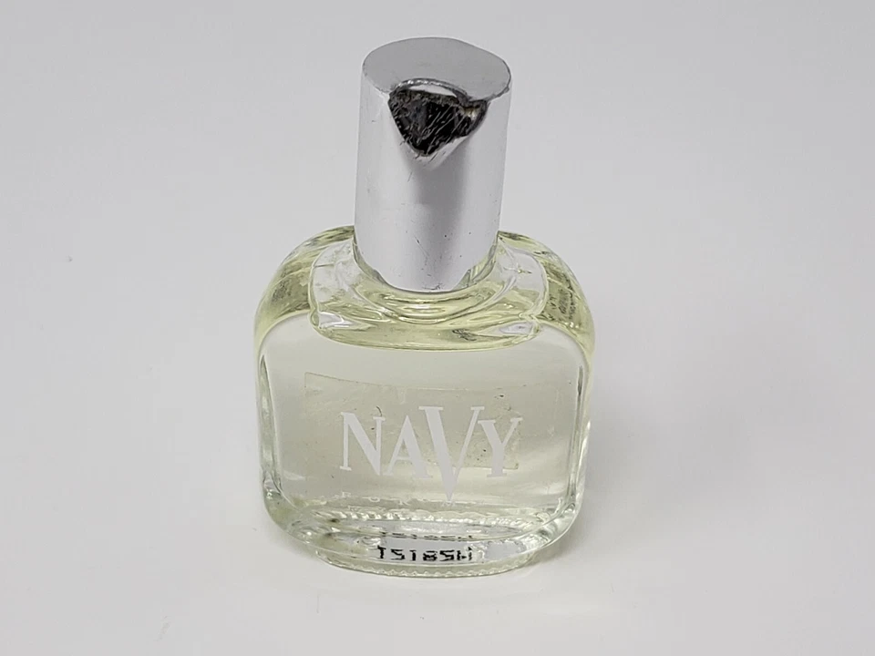 Navy for Men By Dana Mini Eau De Cologne.5 oz/15 ml miniatura  - Imagem 1 de 1