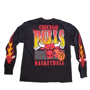 Chicago Bulls maglia manica lunga uomo taglia small nera rossa NBA basket Jordan - Foto 1 di 10