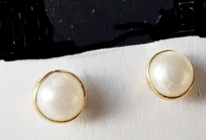 SCHMUCK-STCK Ohrringe Perle SILBER CABOCHON Stecker rund vergoldet - Picture 1 of 1