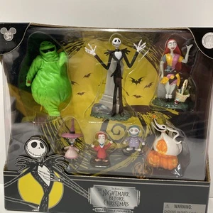 New Disney Park Exclusive Tim Burton’s “Nightmare Before Christmas” Figures - Picture 1 of 21
