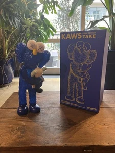 Kaws Take Open Edition Con Scatola - Foto 1 di 4