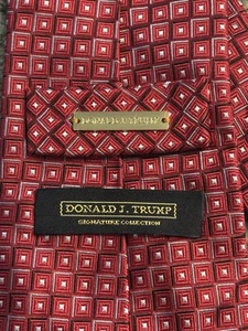 Donald J Trump Gold Bar Signature Collection Red Geometric 100% Silk Tie - Picture 1 of 8